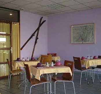 Sejours & Affaires Grenoble Marie Curie Apart otel