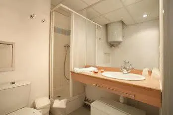 Sejours & Affaires Grenoble Marie Curie Apart otel